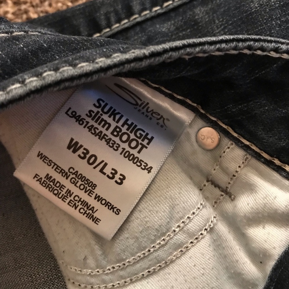2 identical pairs of Silver suki blue jeans - Picture 6 of 12